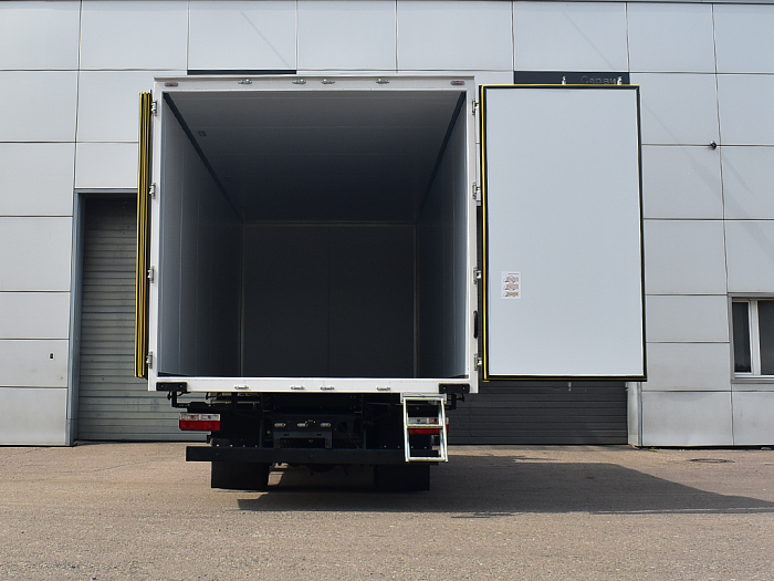 Изотермический фургон DongFeng C120L